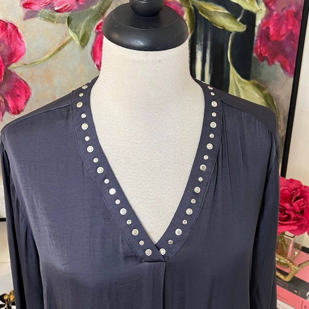 Carmen Marc Valvo Women's V-Neck Studded Trim Long Sleeve Blouse Blue Size 1X - Picture 2 of 5
